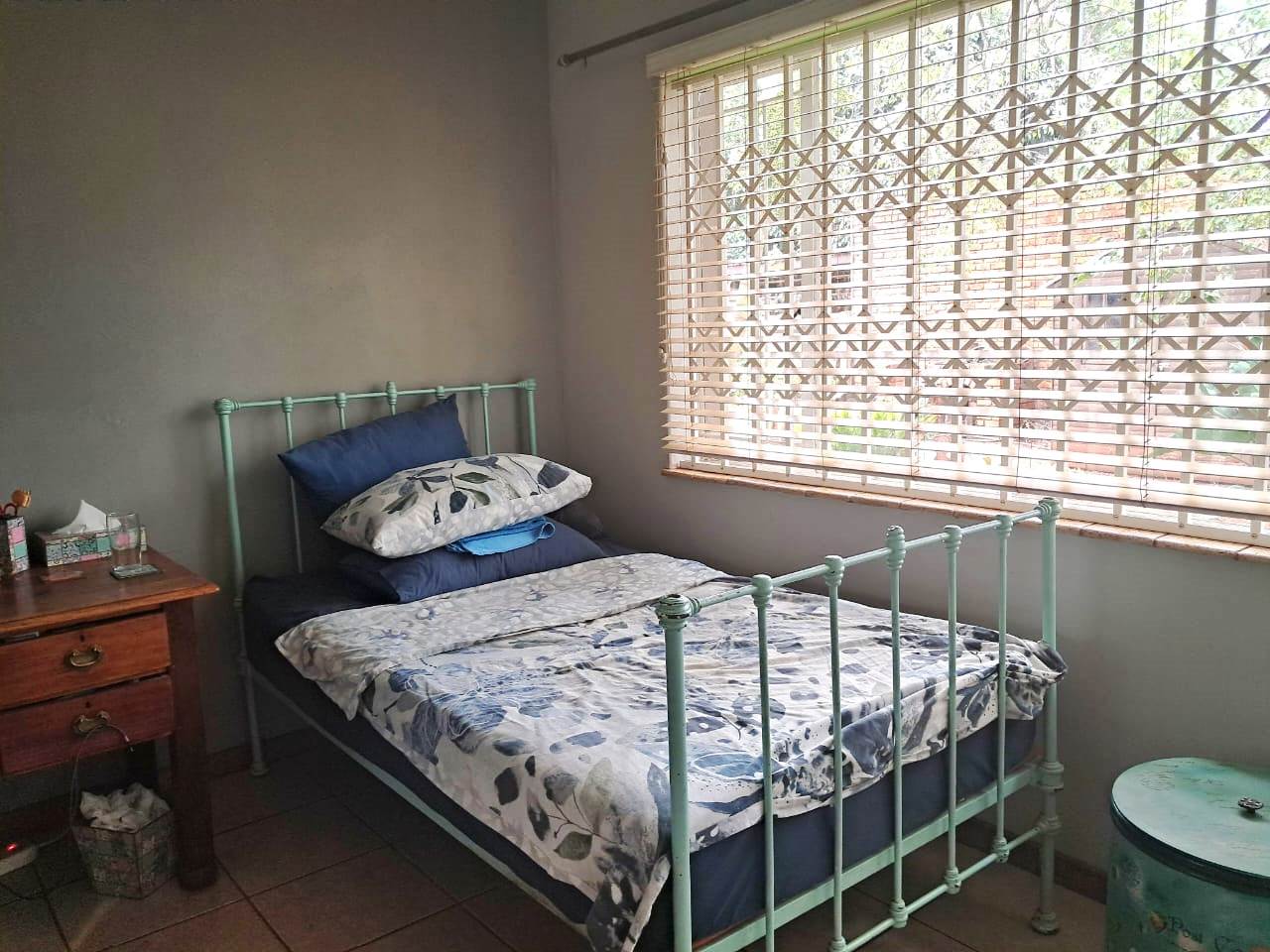 Spacious three bedroom for sale – old Orchards