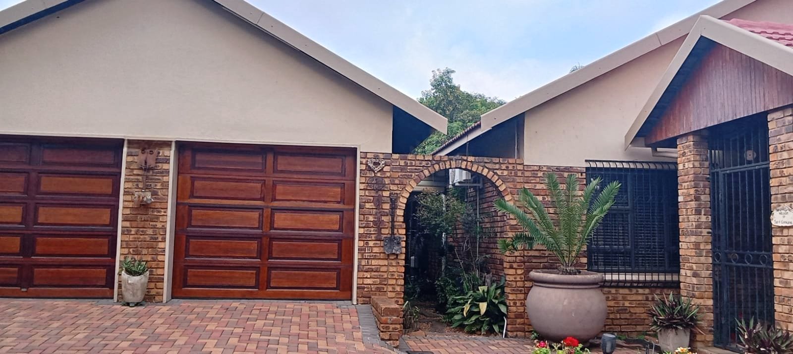 Three bedroom house for sale in Theresapark