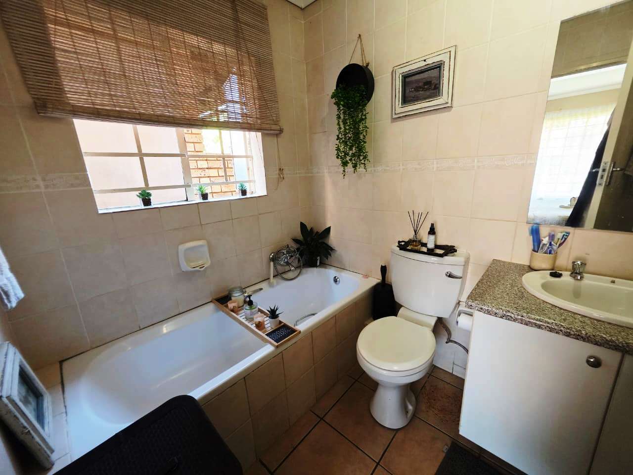 Beautiful three bedroom for sale in Montana