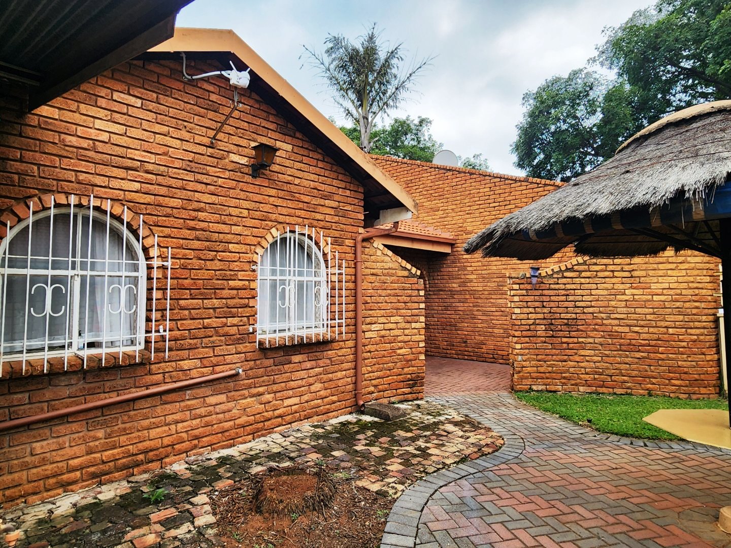 Large three bedroom house for sale in Dorandia