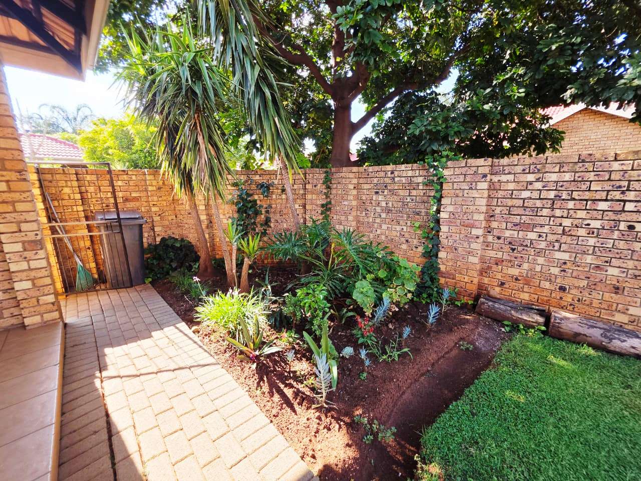 Beautiful three bedroom for sale in Montana