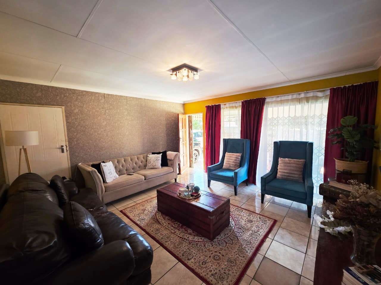 Beautiful three bedroom for sale in Montana