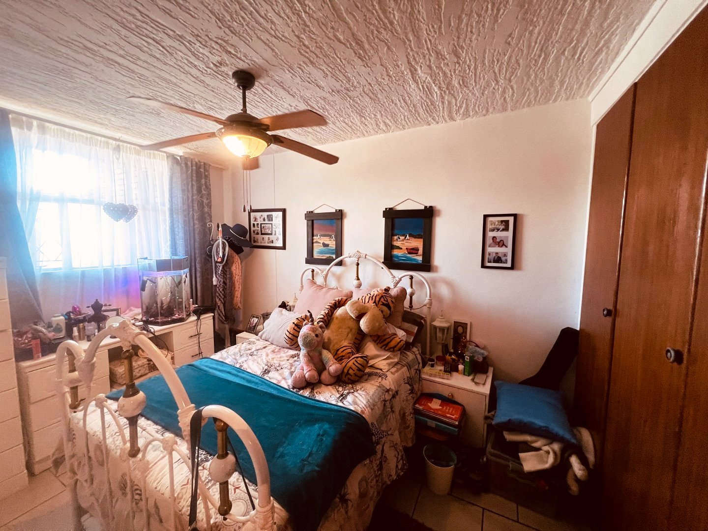 Spacious three bedroom for sale in W South