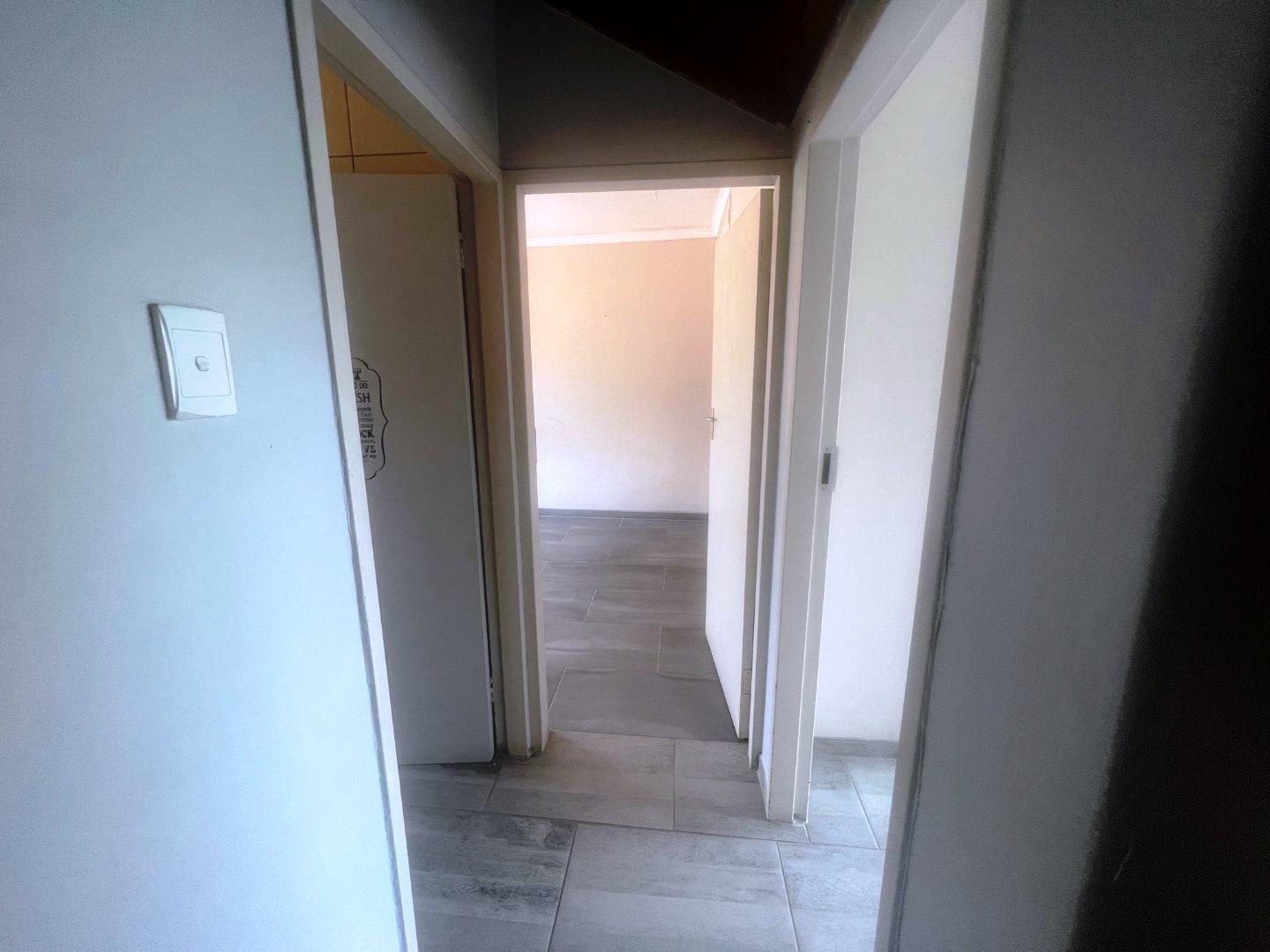 Cozy two bedroom duplex for sale in Roseville