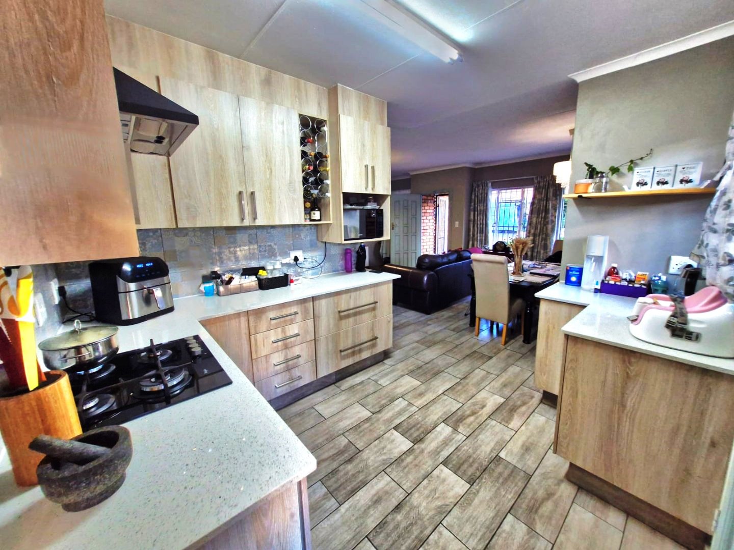 Lovely two bed duet for sale in Montana Park