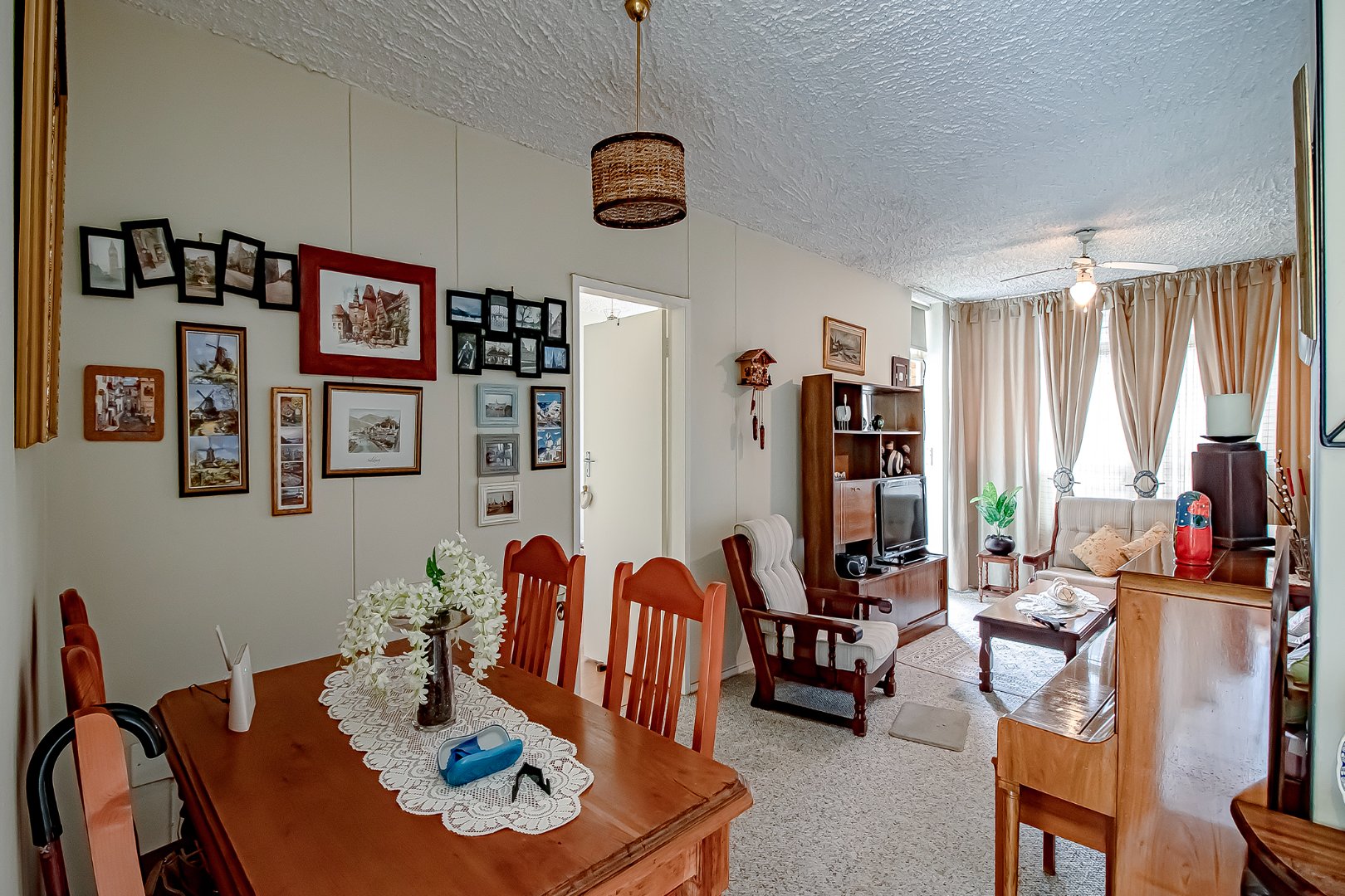 Three bedroom apartment for sale in Sinoville