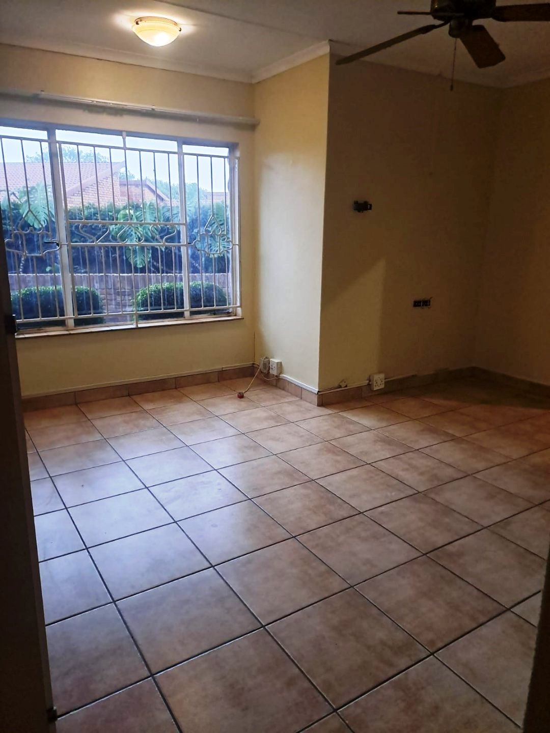 Four bedroom townhouse for sale in Wonderboom