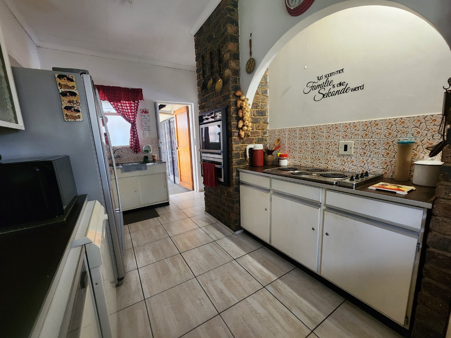 Three bedroom house for sale in Magalieskruin
