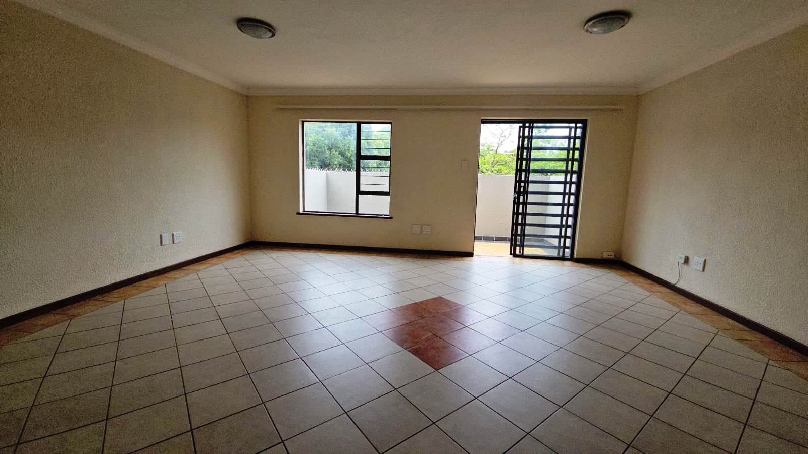 Ground bachelor apartment for sale in Hatfield