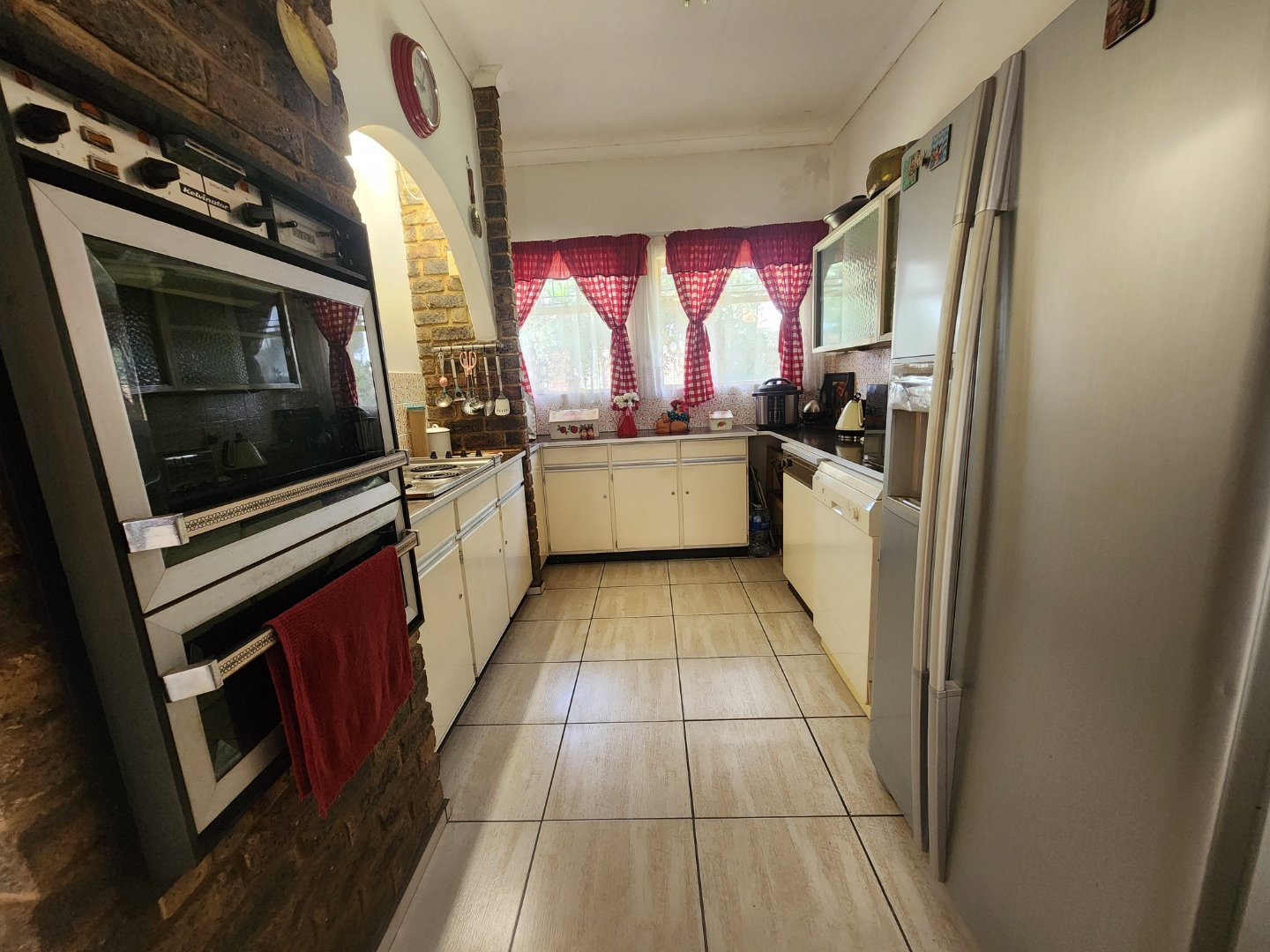 Three bedroom house for sale in Magalieskruin