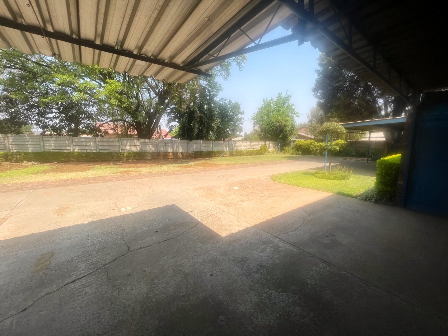 Cozy two bedroom duplex for sale in Roseville