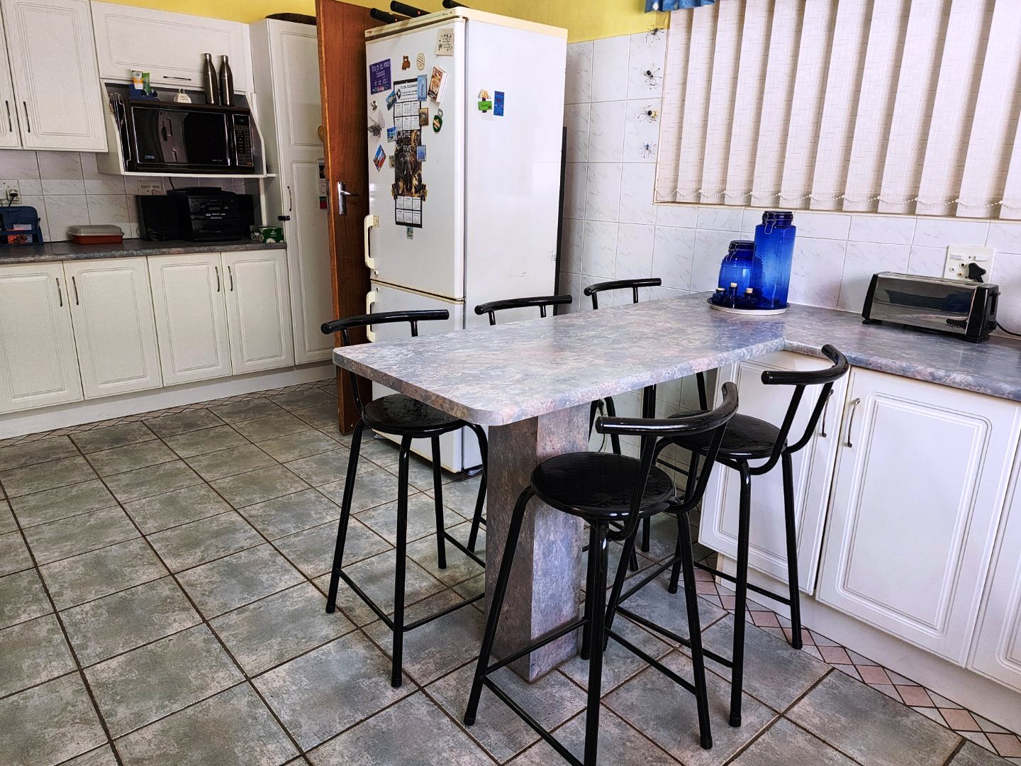 Spacious four bedroom for sale in Dorandia