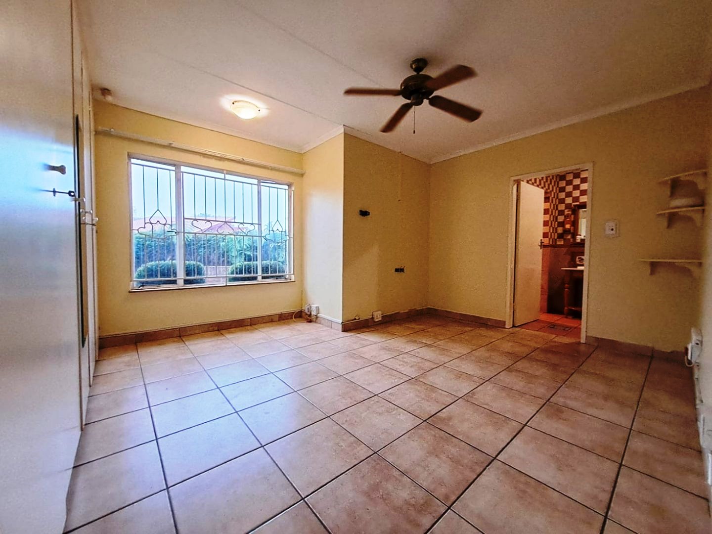 Four bedroom townhouse for sale in Wonderboom