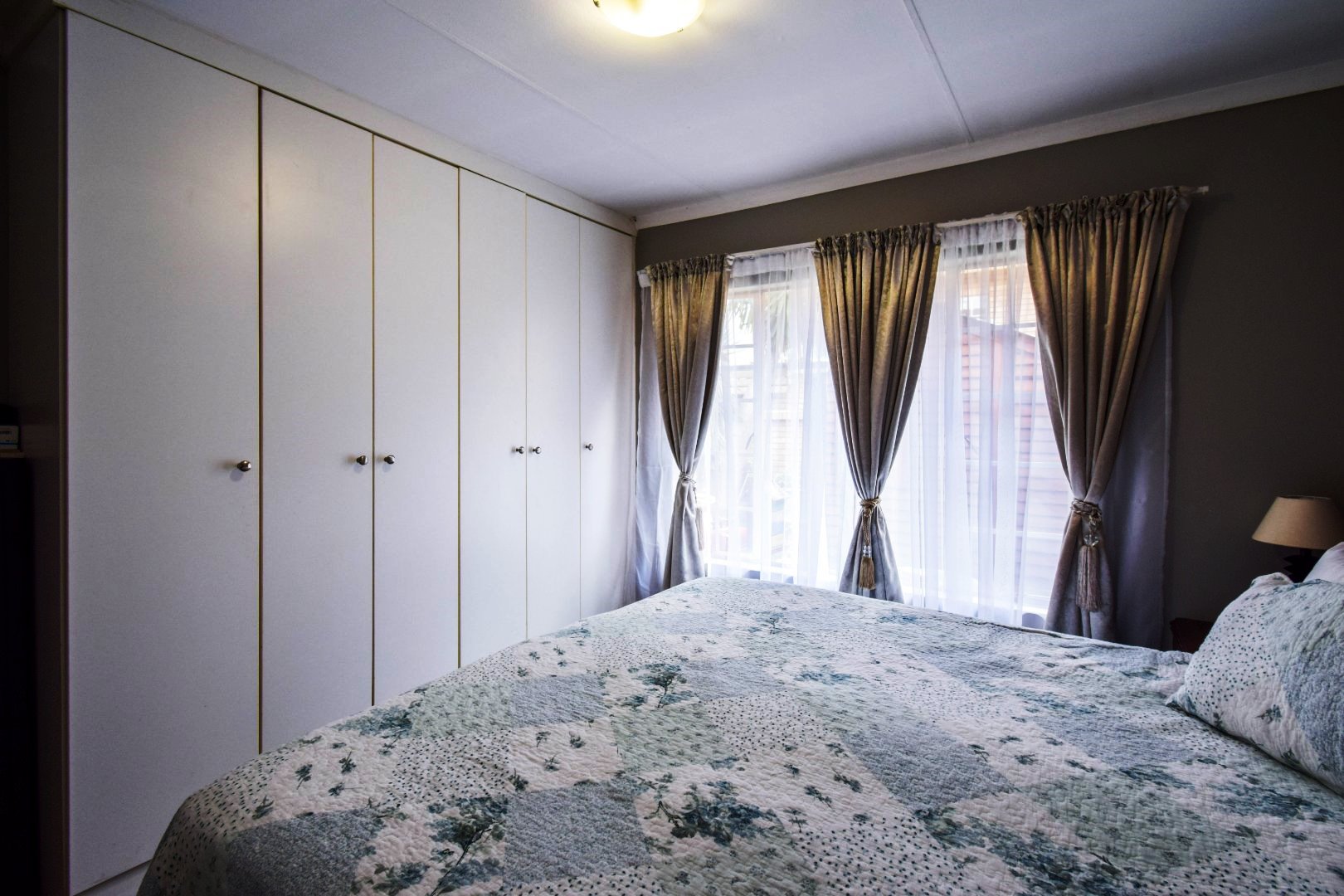 Cozy three bedroom for sale in Sinoville