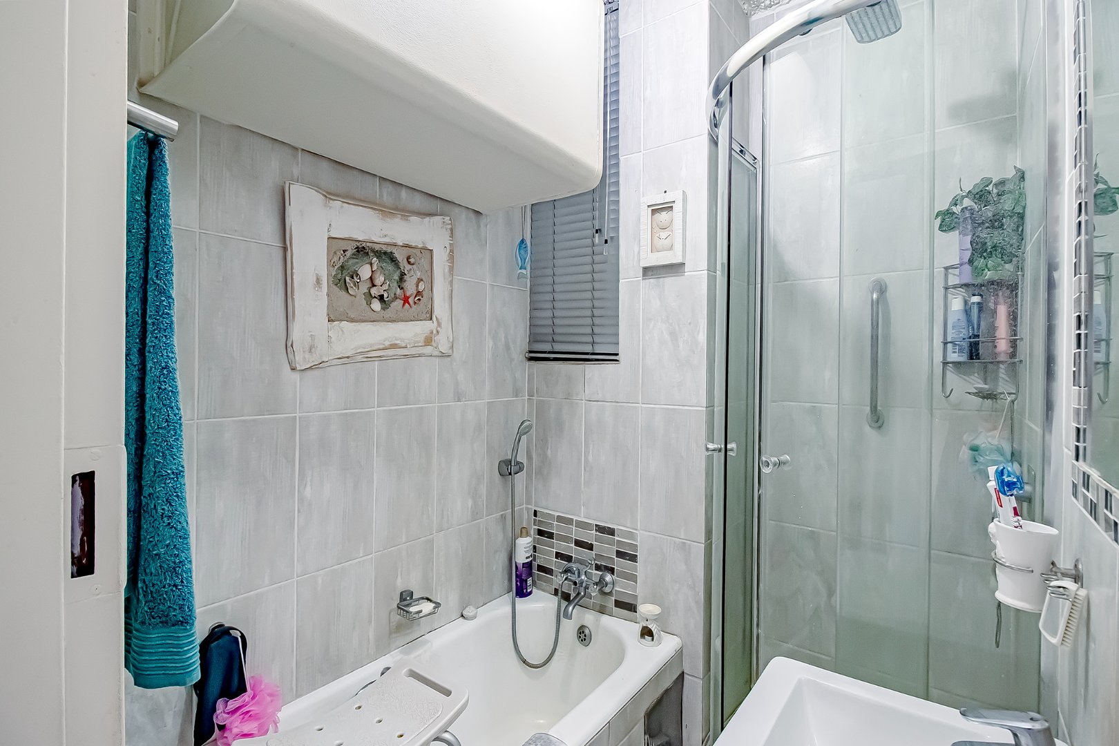 Three bedroom apartment for sale in Sinoville