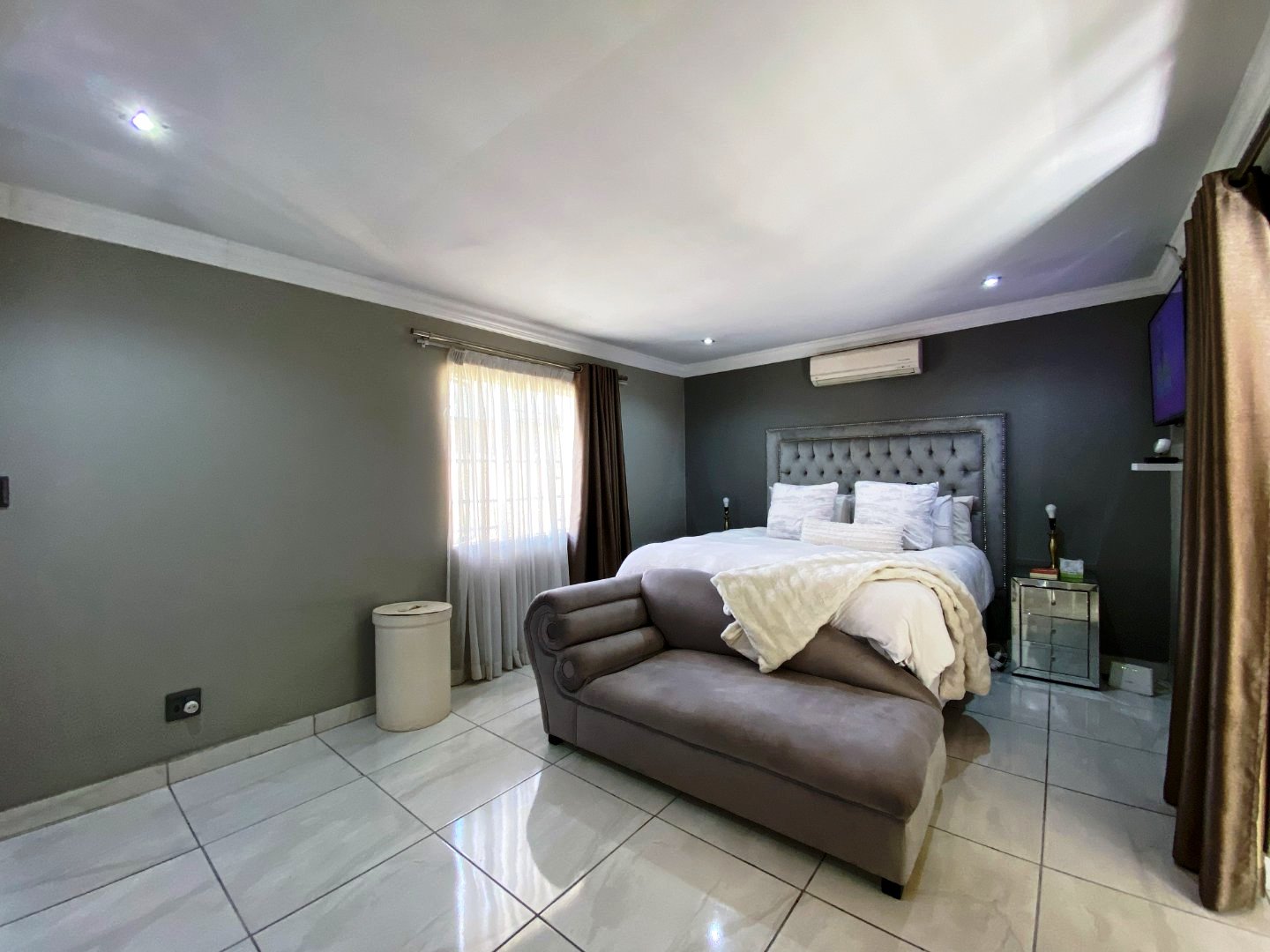 Modern four bedroom for sale in Capital Park