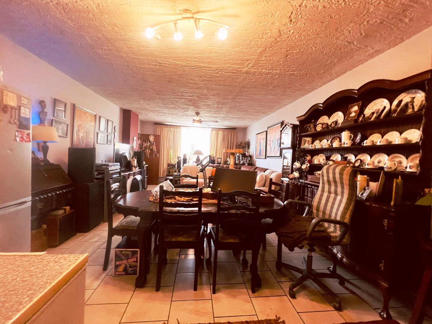 Spacious three bedroom for sale in W South