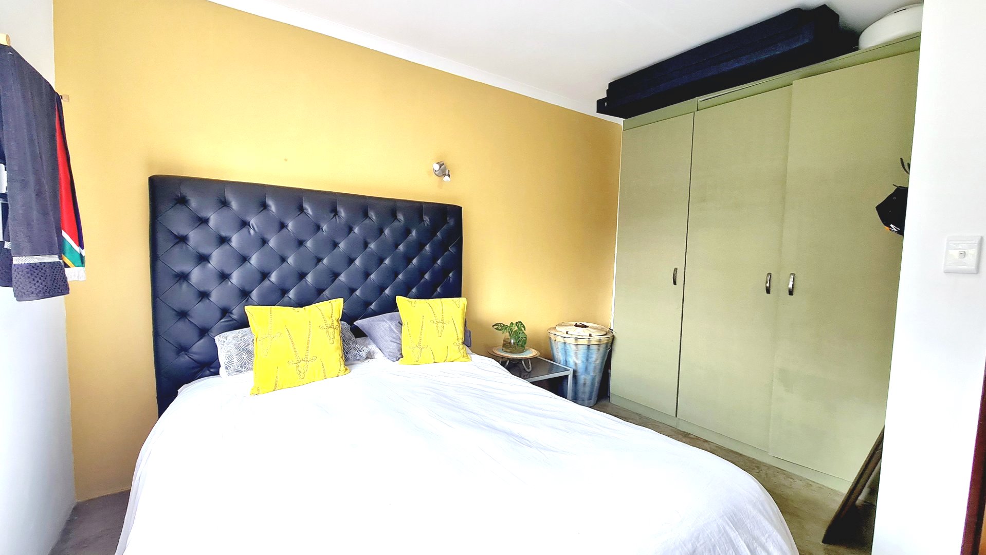 Three bedroom house with two flatlets for sale