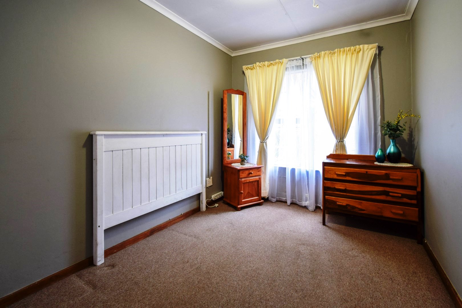 Cozy three bedroom for sale in Sinoville