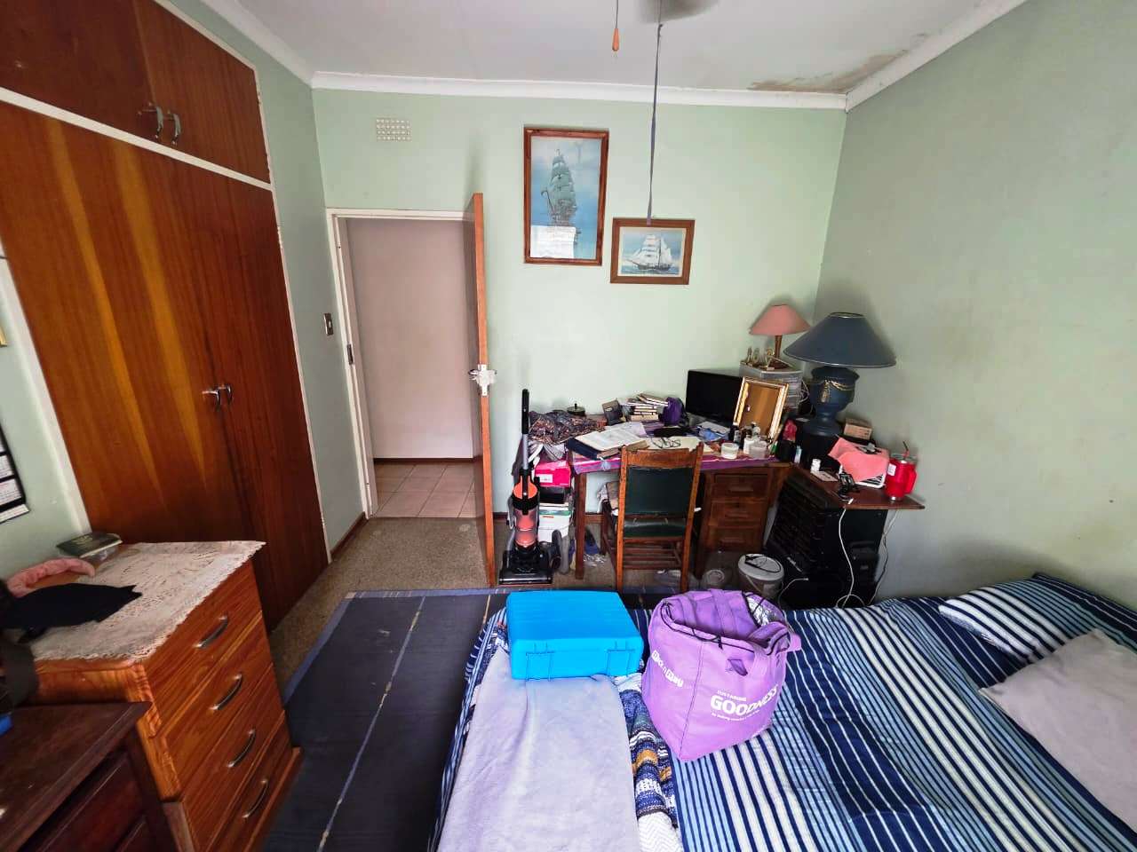 Three bedroom house for sale in Sinoville