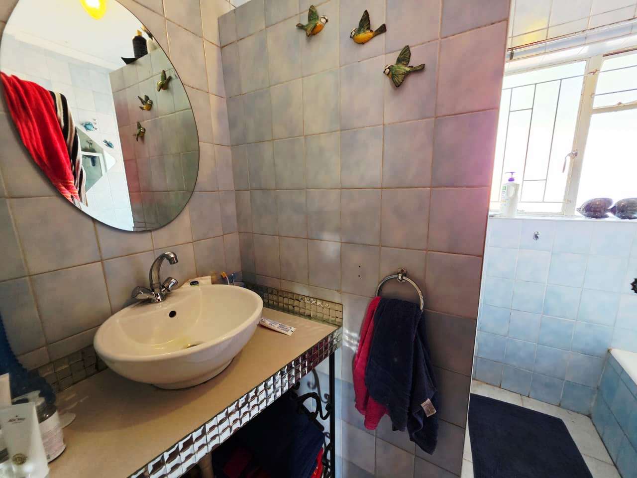 Three bedroom house for sale in Sinoville