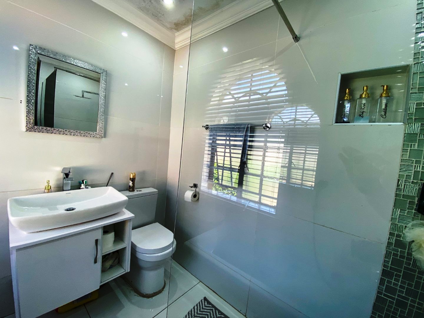 Modern four bedroom for sale in Capital Park