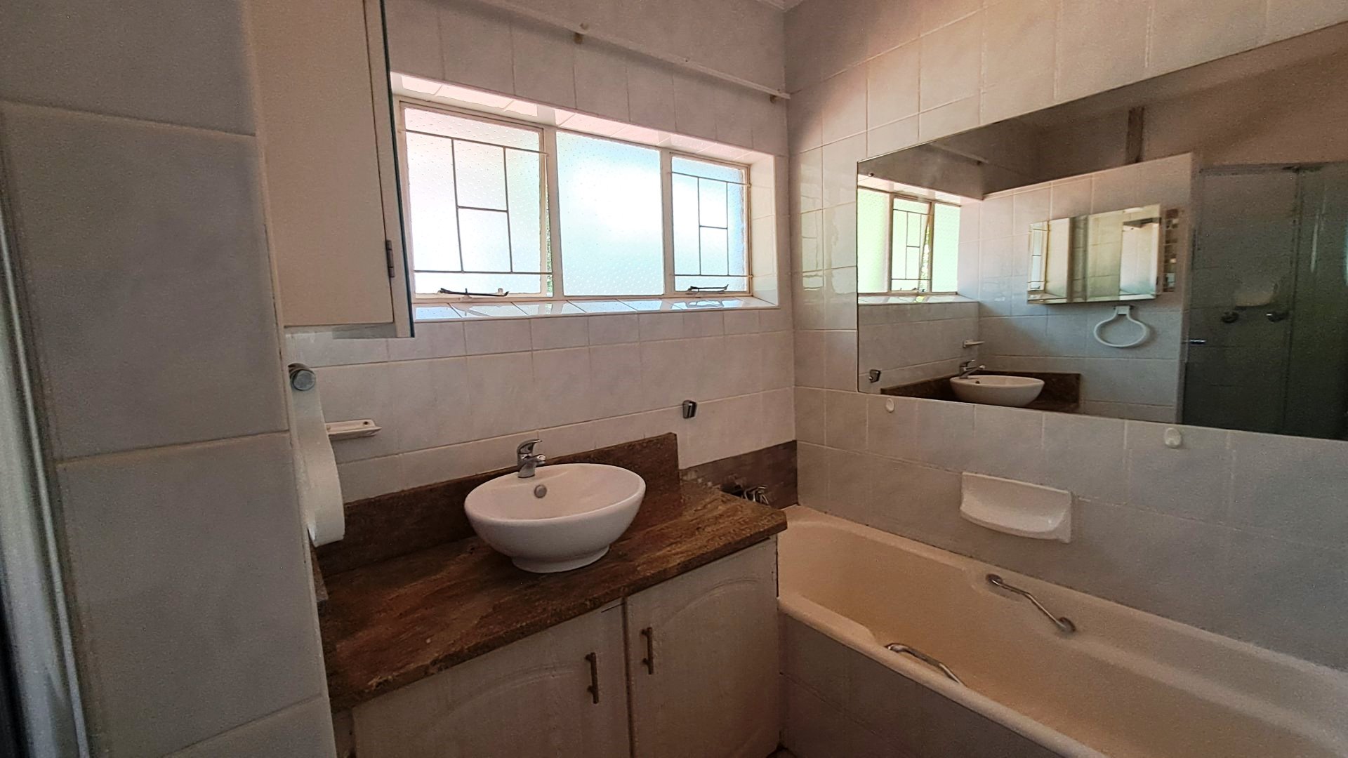 Large four bedroom for sale in Meyerspark