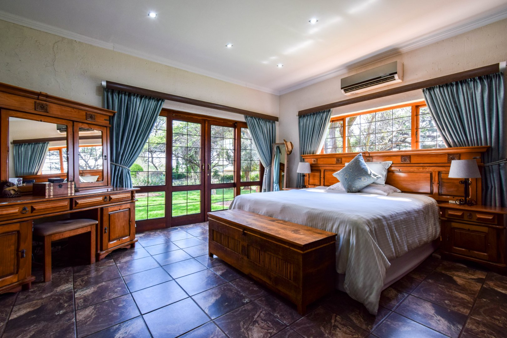 Four bedroom house for sale in Roodeplaat