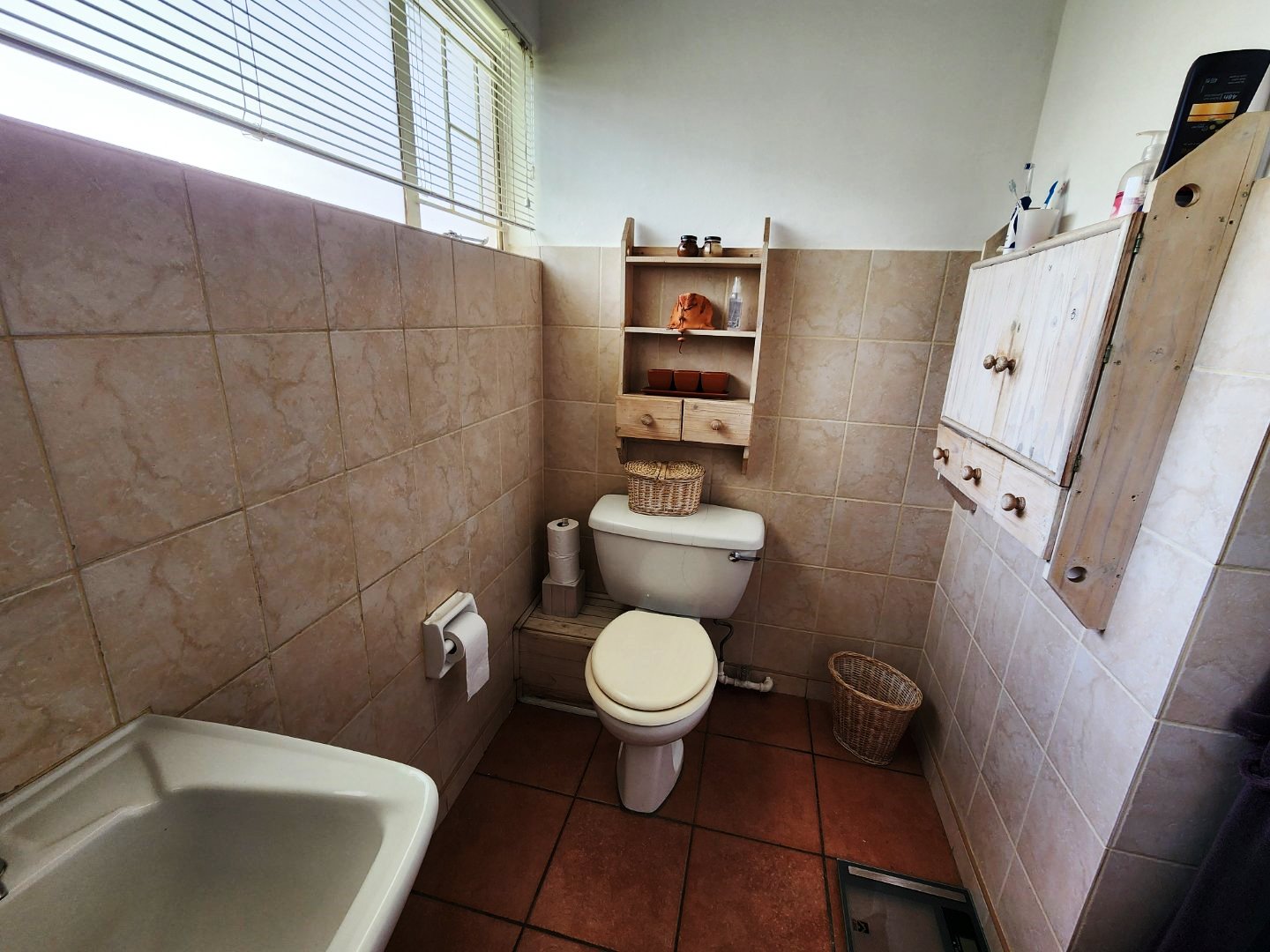 Spacious four bedroom for sale in Dorandia