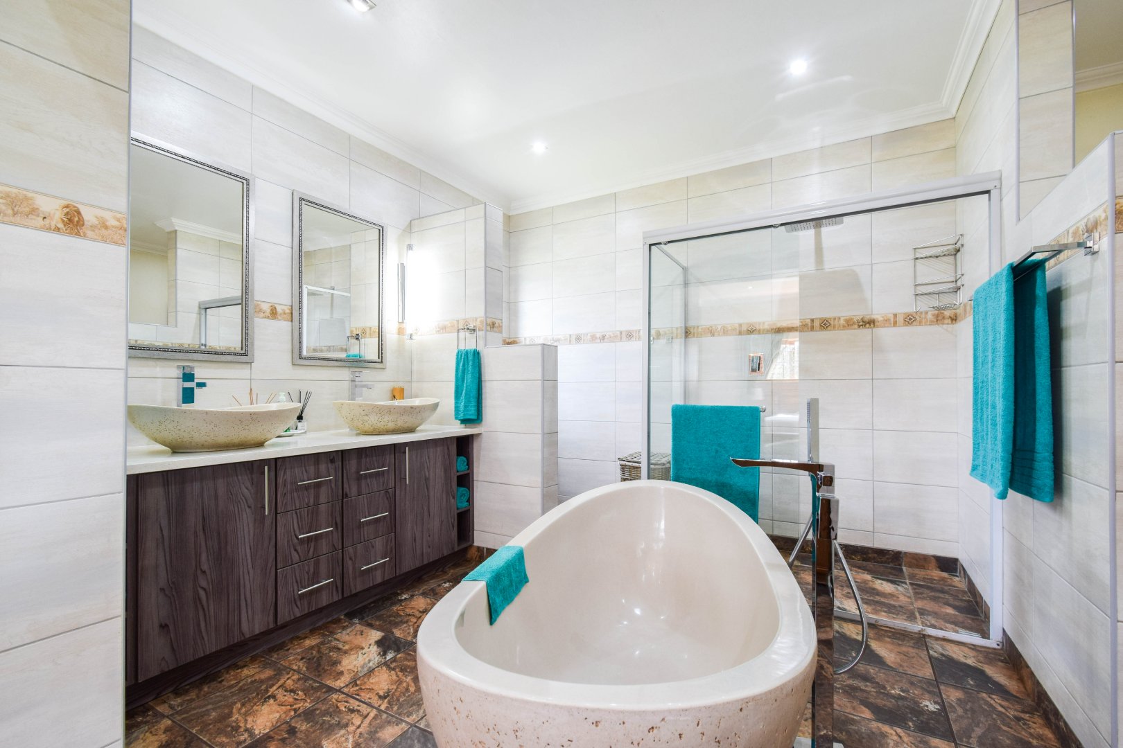 Four bedroom house for sale in Roodeplaat