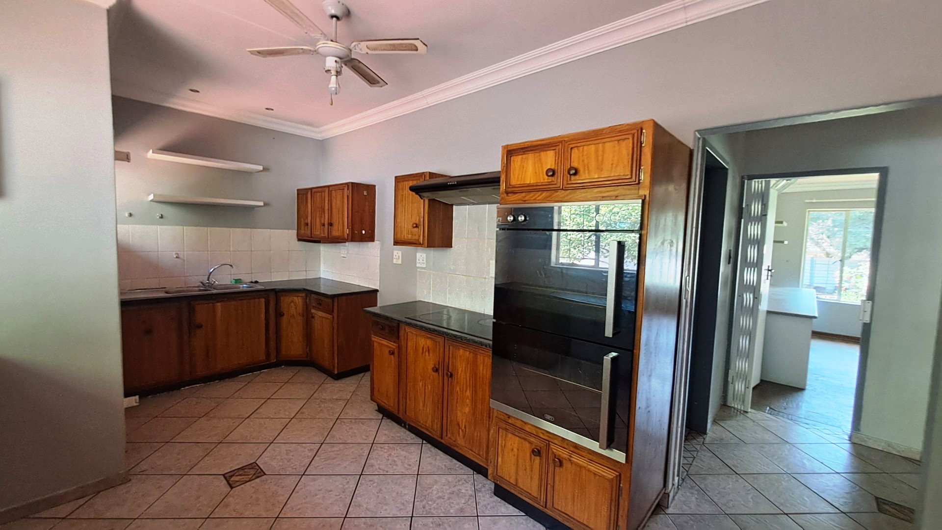 Large four bedroom for sale in Meyerspark