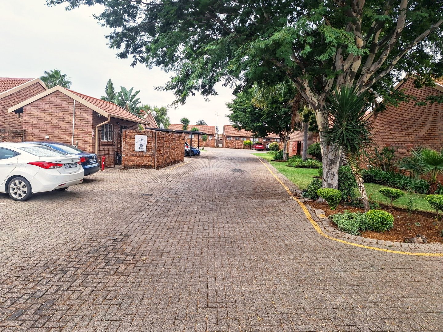 Two bedroom for sale in the Orchards