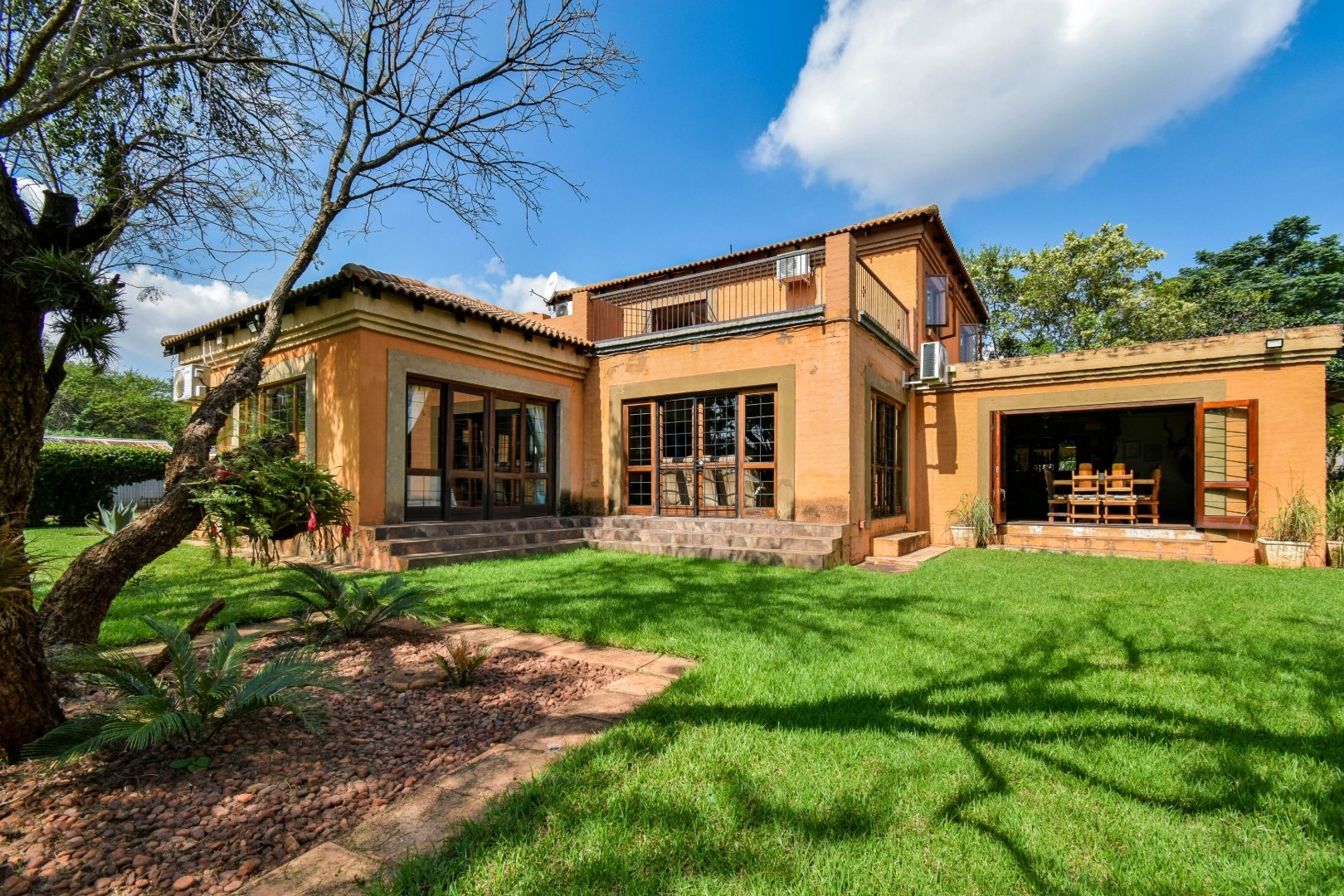 Four bedroom house for sale in Roodeplaat