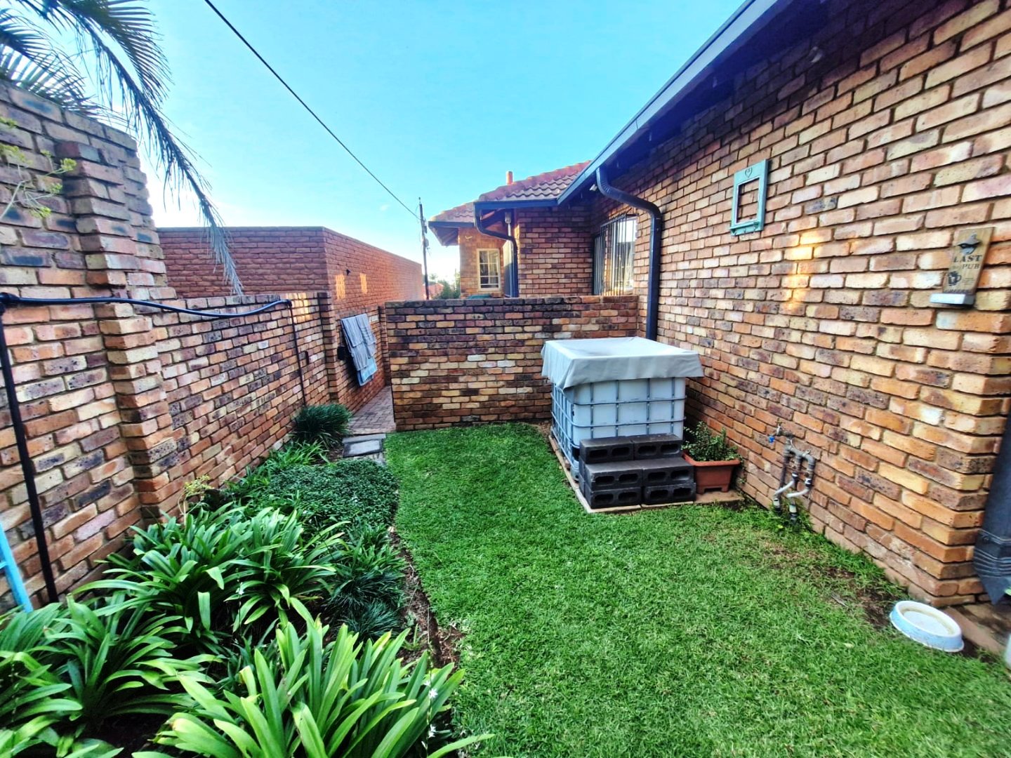 Lovely two bed duet for sale in Montana Park