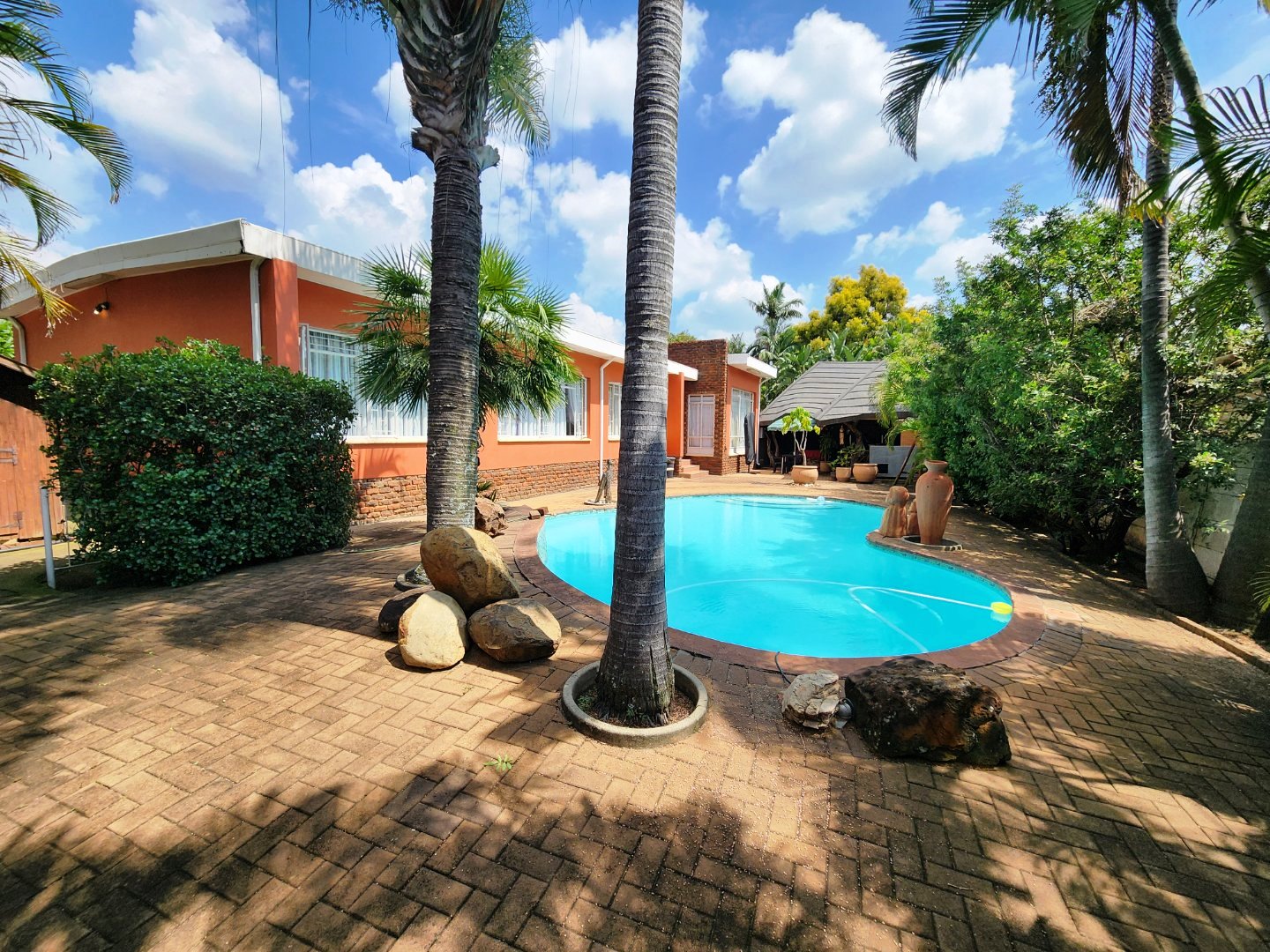 Spacious four bedroom for sale in Dorandia