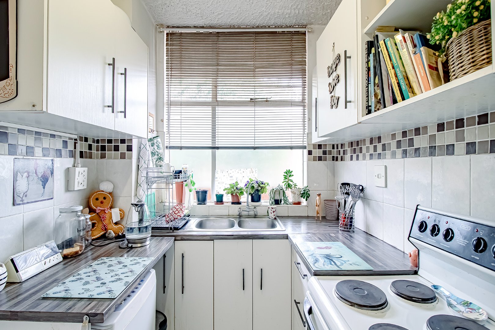 Three bedroom apartment for sale in Sinoville