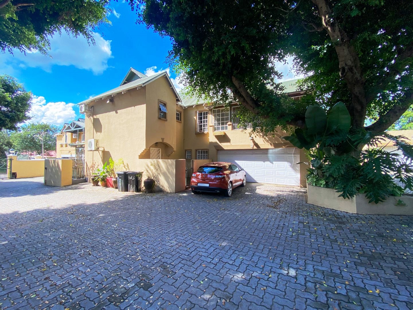 Modern four bedroom for sale in Capital Park