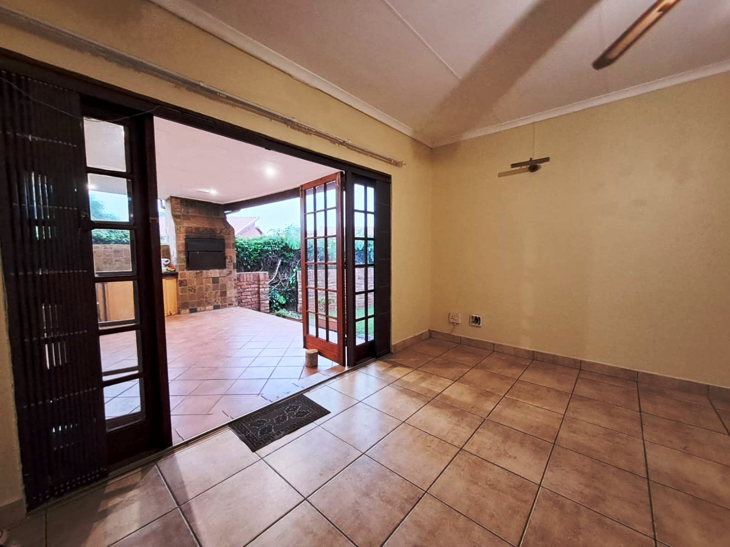 Four bedroom townhouse for sale in Wonderboom