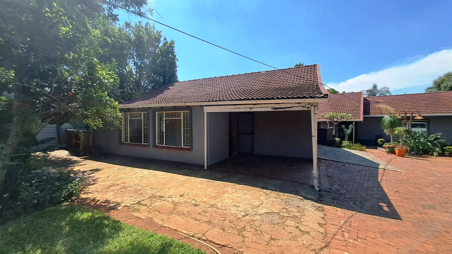 Large four bedroom for sale in Meyerspark