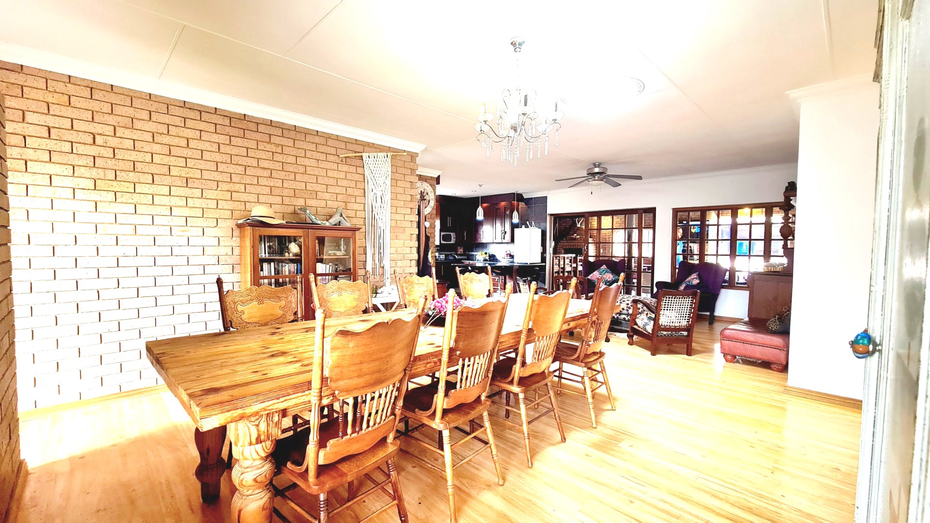 Three bedroom house with two flatlets for sale