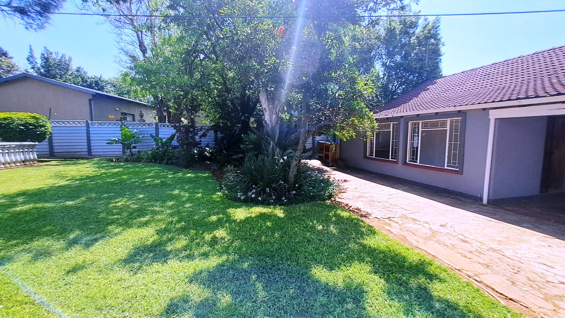 Large four bedroom for sale in Meyerspark