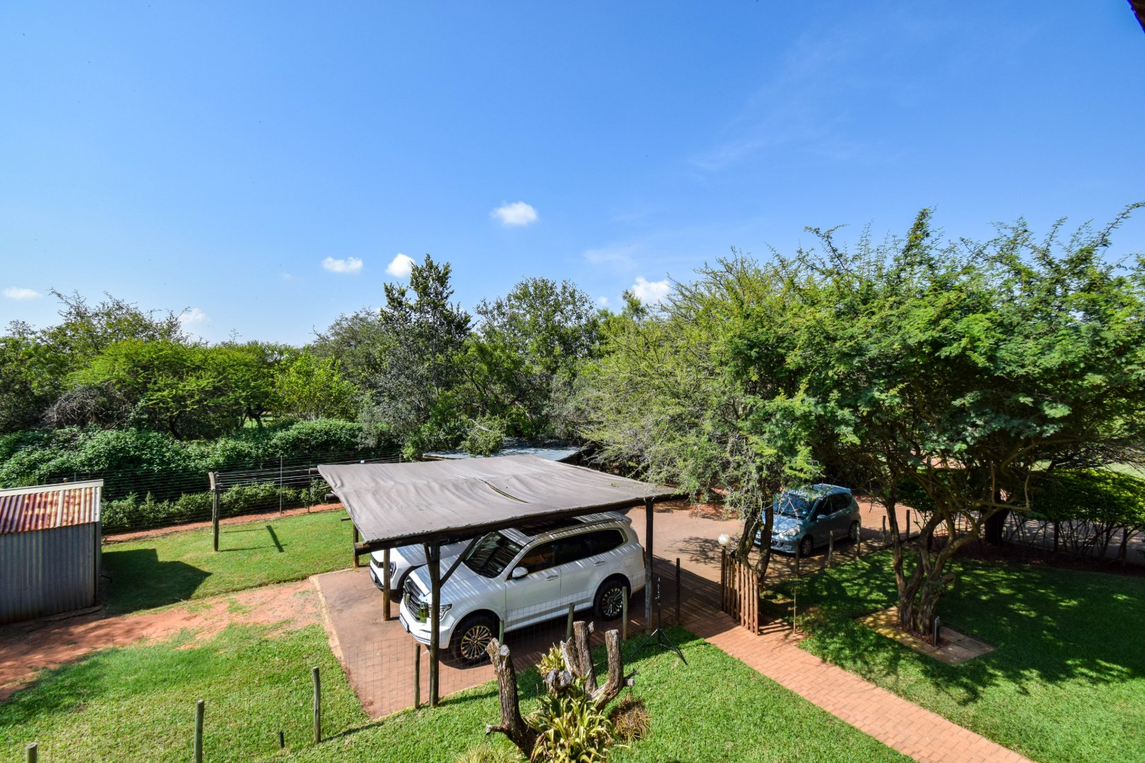 Four bedroom house for sale in Roodeplaat