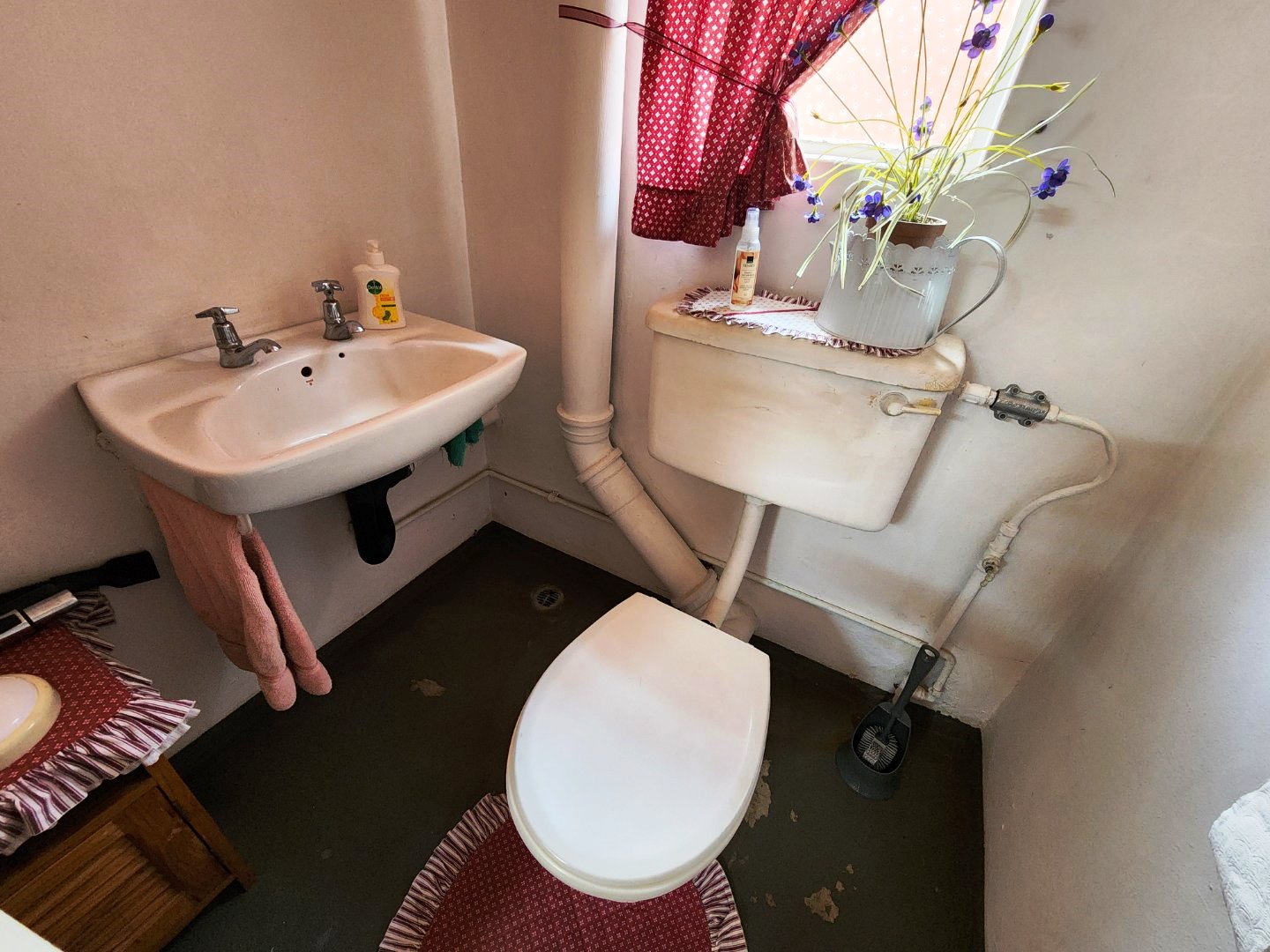 Spacious four bedroom for sale in Dorandia