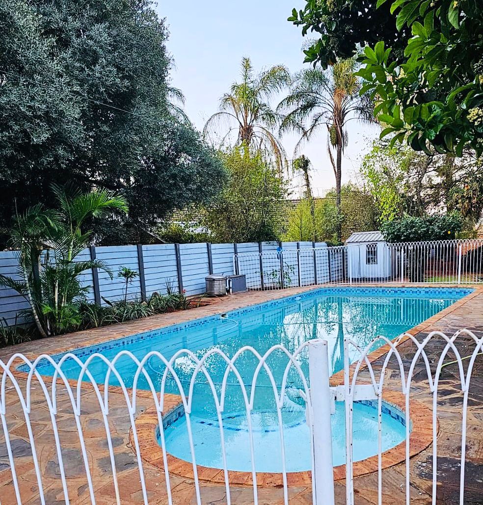 Large four bedroom for sale in Meyerspark