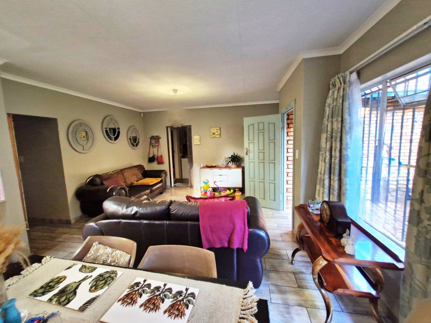 Lovely two bed duet for sale in Montana Park