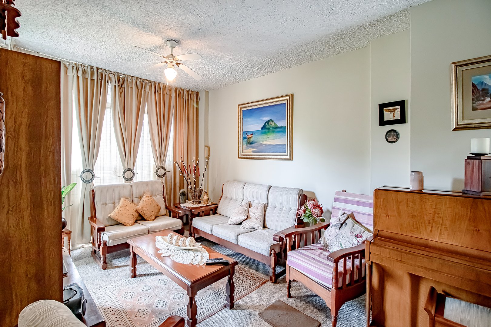 Three bedroom apartment for sale in Sinoville