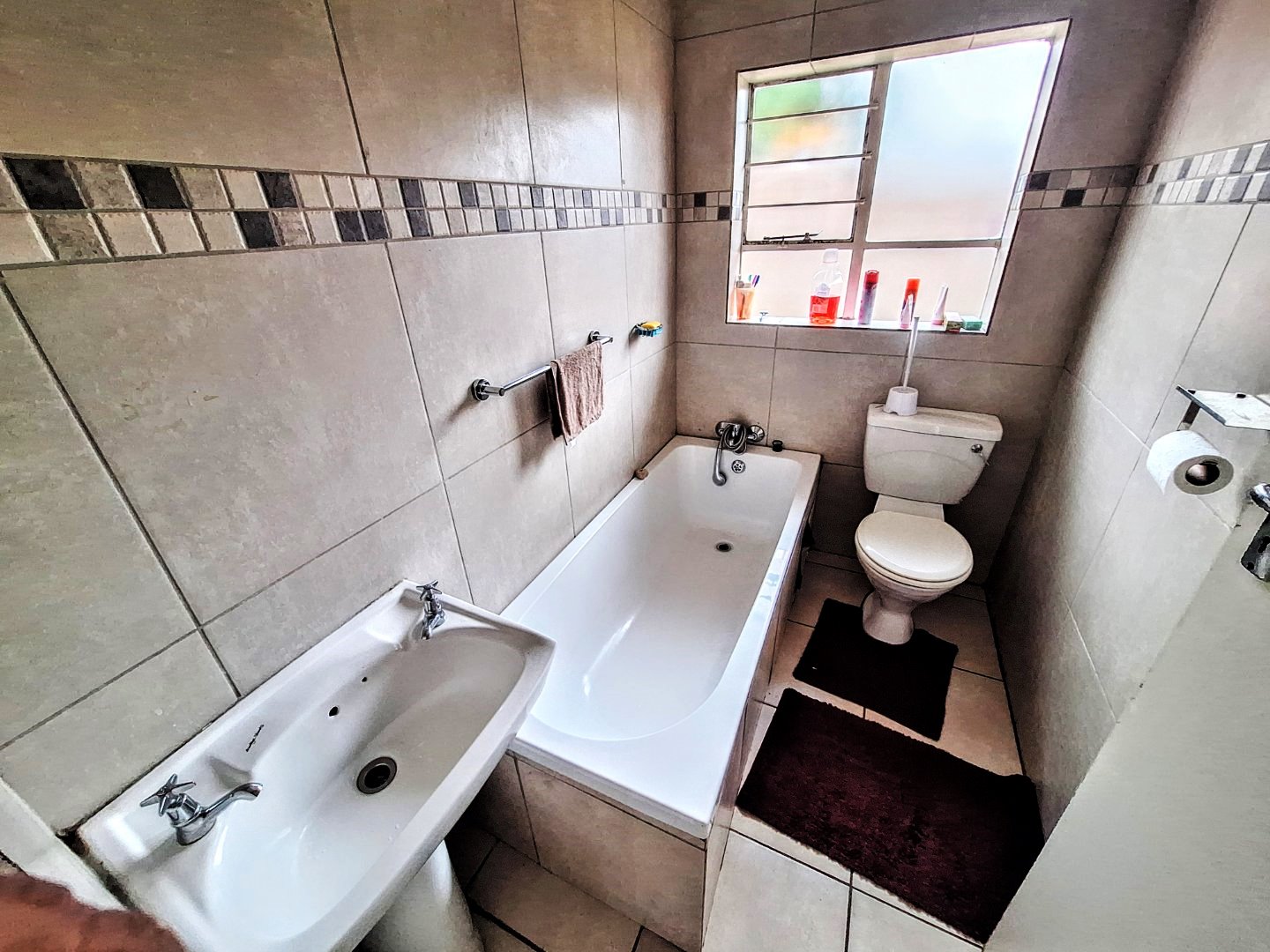 Two bedroom for sale in the Orchards