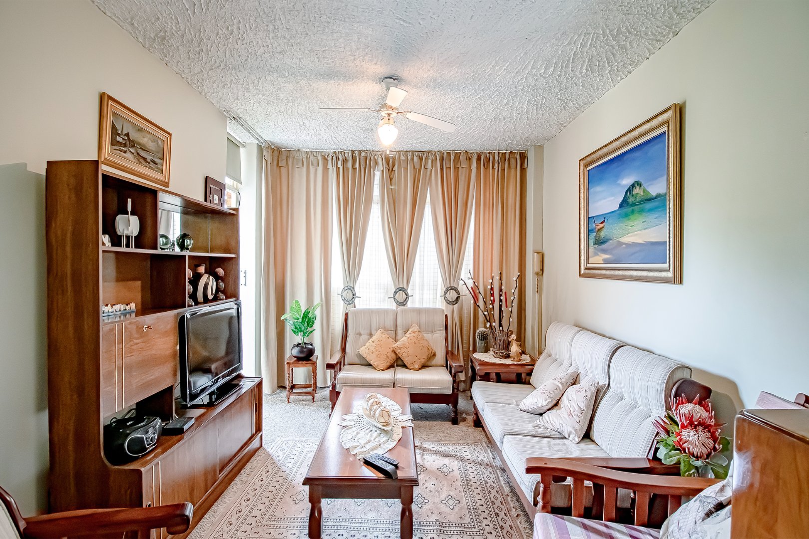 Three bedroom apartment for sale in Sinoville