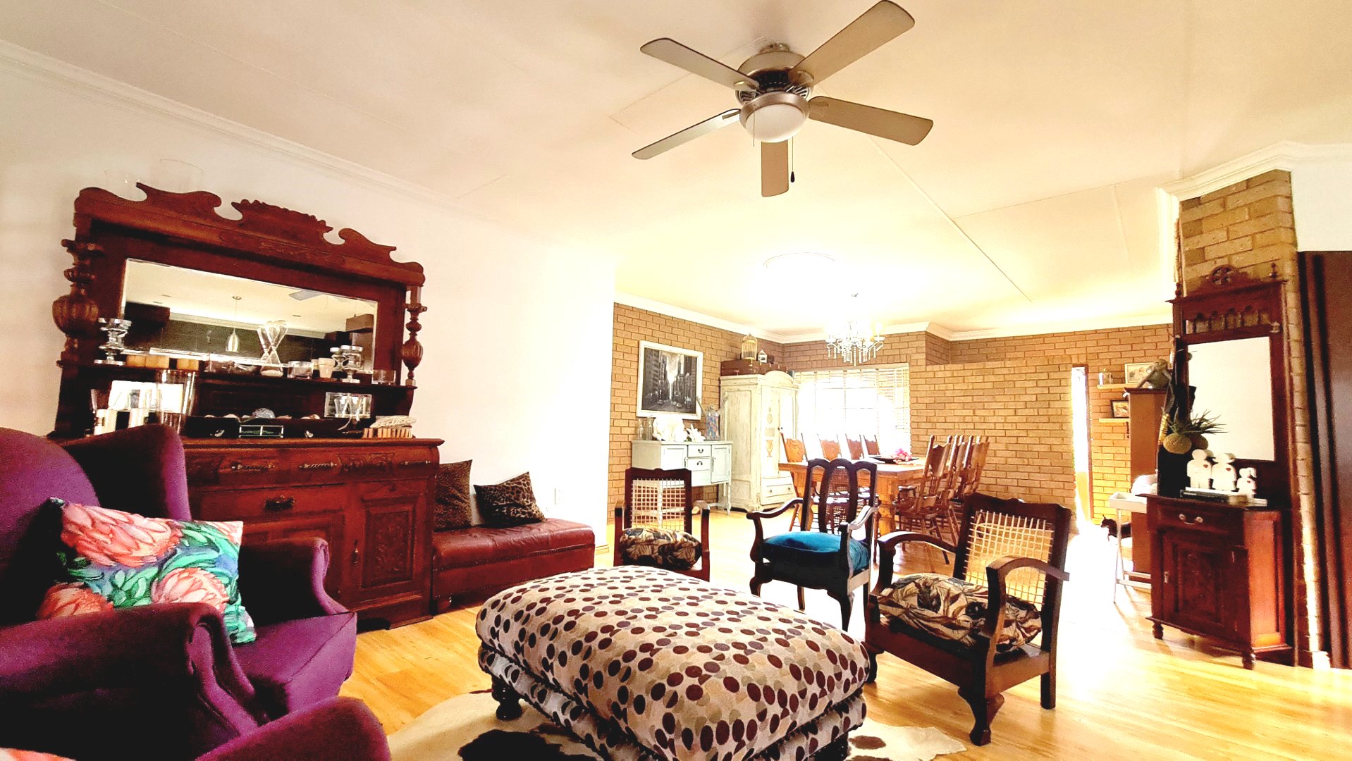 Three bedroom house with two flatlets for sale