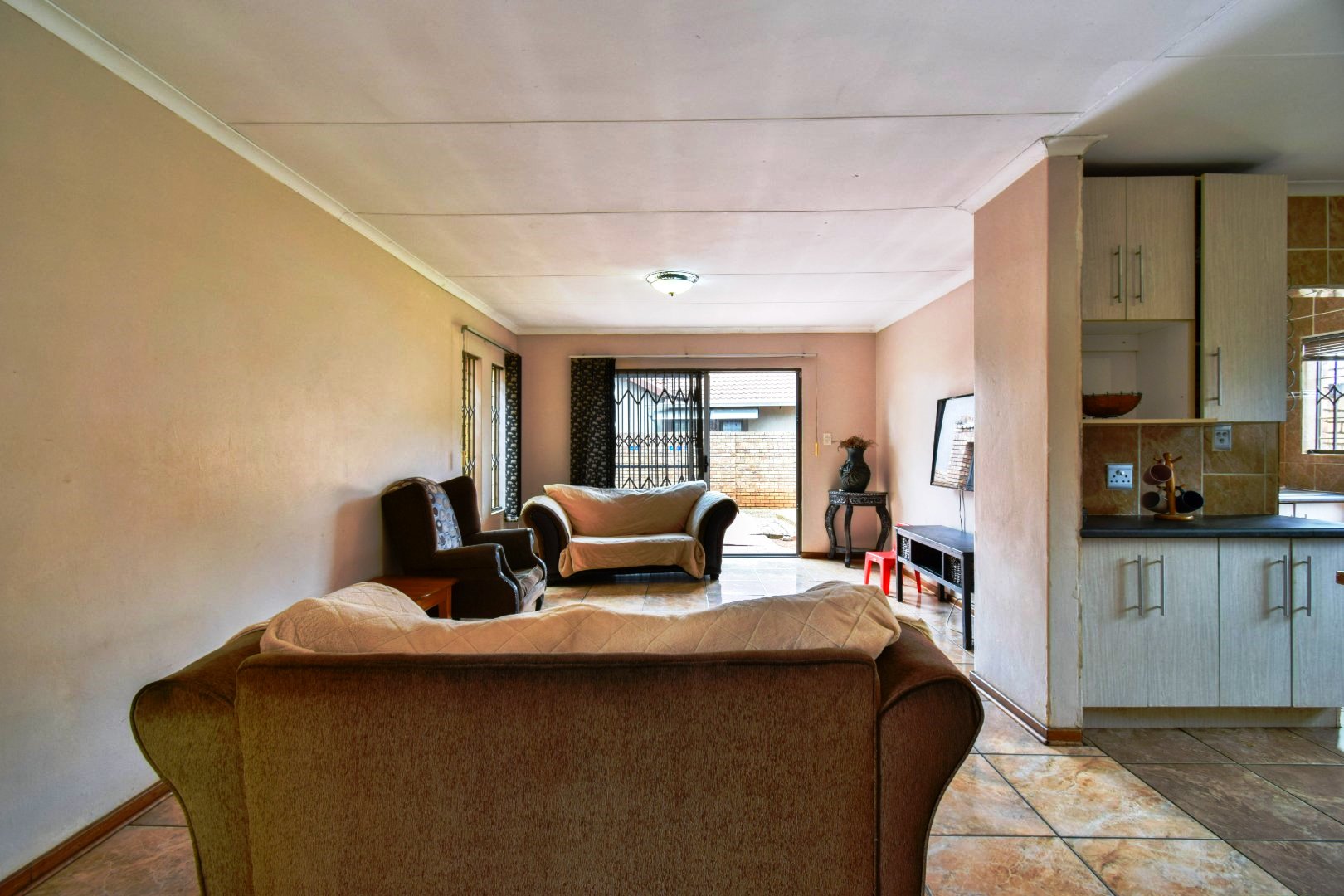 Three bedroom for sale in old Doornpoort